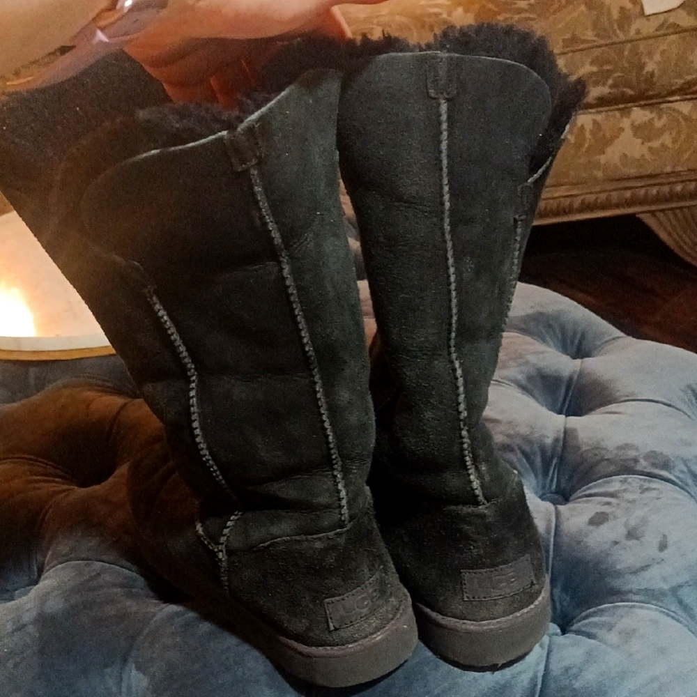 Women's Black Tall Uggs Sz 8.5 Used